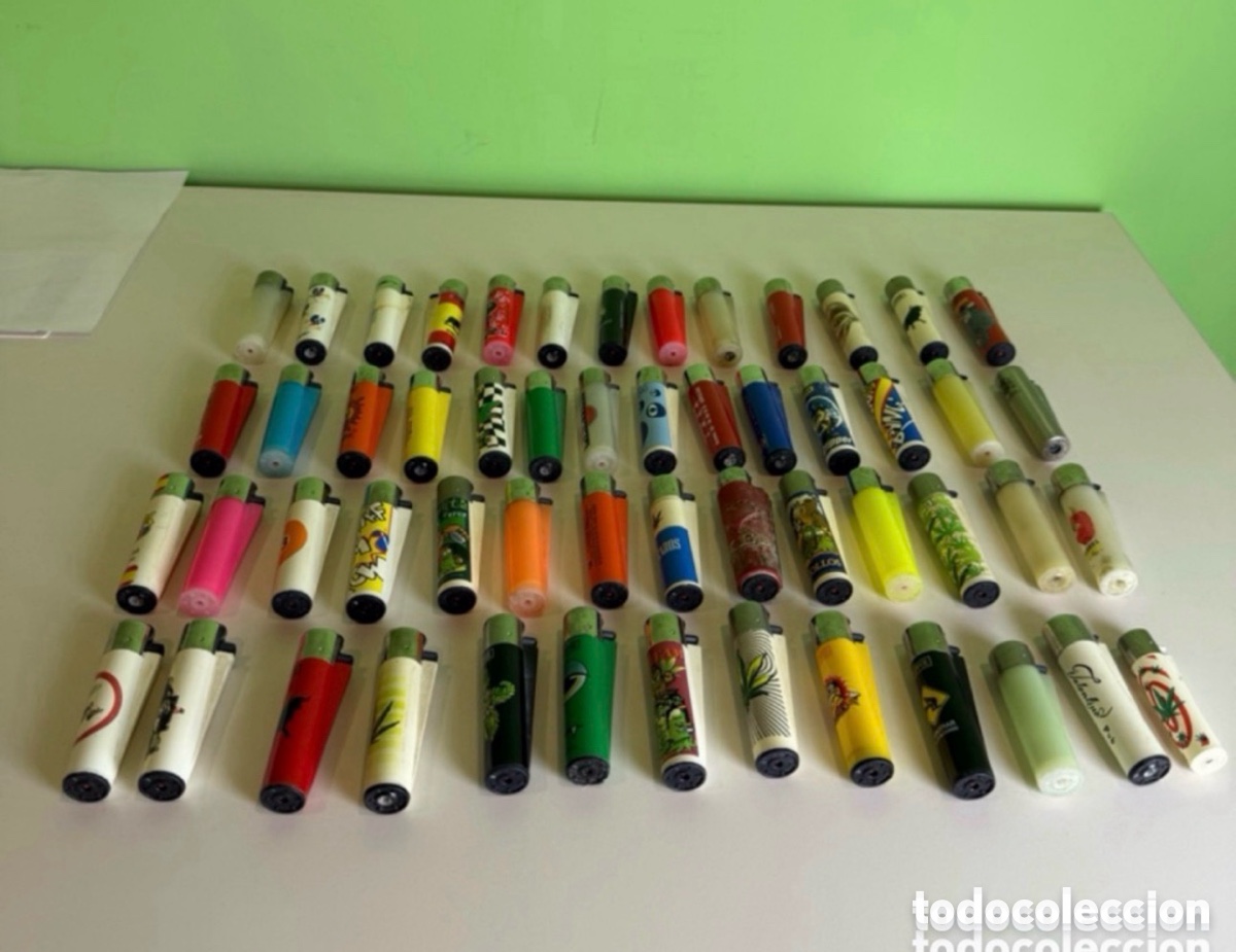 Coleccionismo deportivo: Lote de 54 mecheros clipper para coleccionistas. ver todas las fotos.