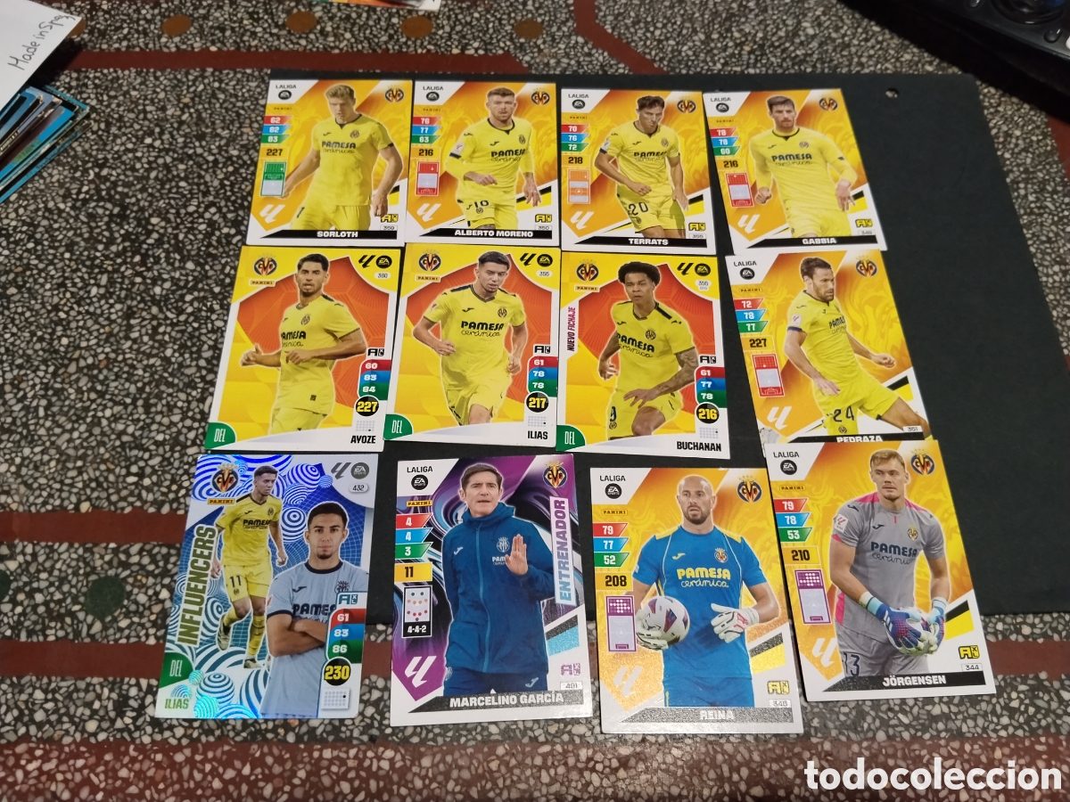 Collectionnisme sportif: 12 Cromos Villareal .....