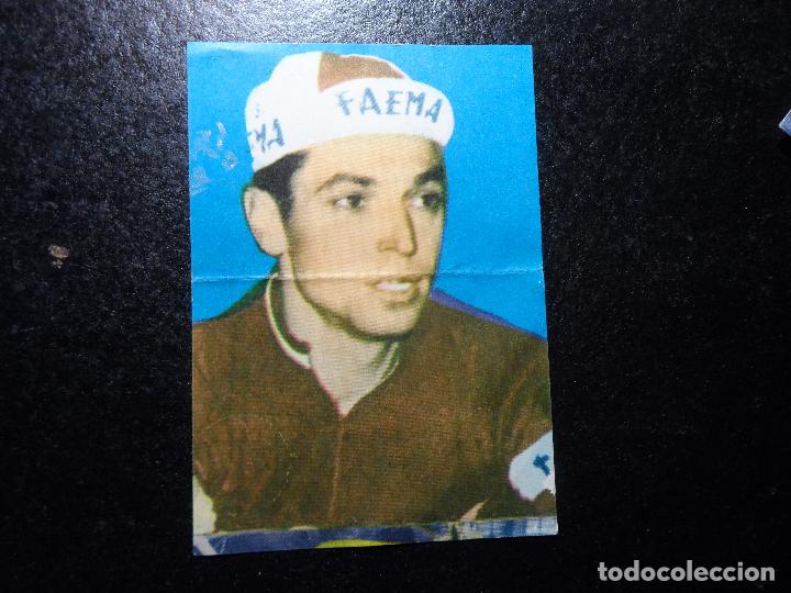 Coleccionismo deportivo: ALBUM  ciclista  1962 n&ordm; 30 31 CROMO DOBLE  RIK VAN LOOY BELGA  Editorial VASCO AMERICANA ciclismo