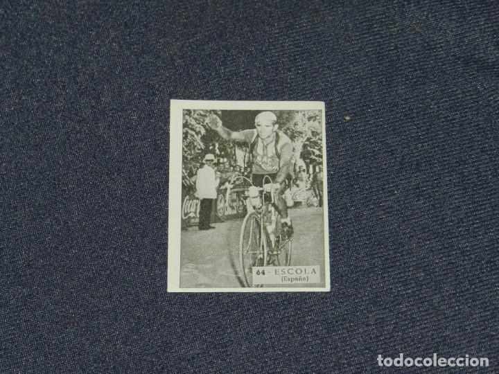 Coleccionismo deportivo: CROMO CICLISMO - ASES DEL PEDAL N.64 ESCOLA - EDICIONES TRIUNFO 1960, BUEN ESTADO