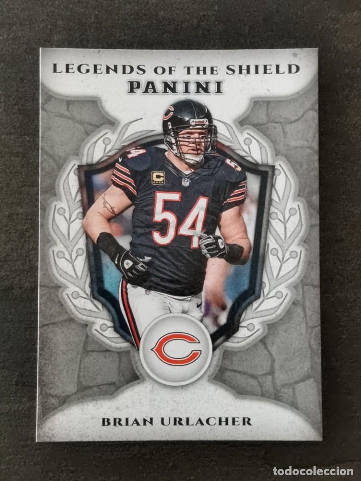 Coleccionismo deportivo: Panini Football 2017 Legends of the Shield #LS-BU Brian Urlacher Chicago Bears NFL Card