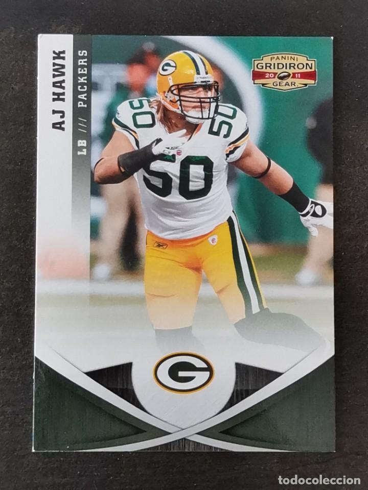 Coleccionismo deportivo: Panini Gridiron Gear 2011 #95 AJ Hawk Green Bay Packers NFL Card