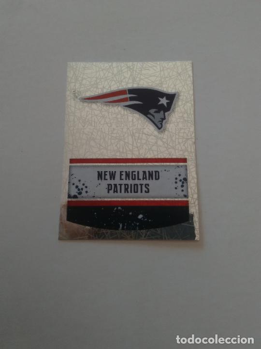 Coleccionismo deportivo: 45 ESCUDO LOGO NEW ENGLAND PATRIOTS ESTAMPA CROMO STICKER F&Uacute;TBOL AMERICANO PANINI NFL 2018