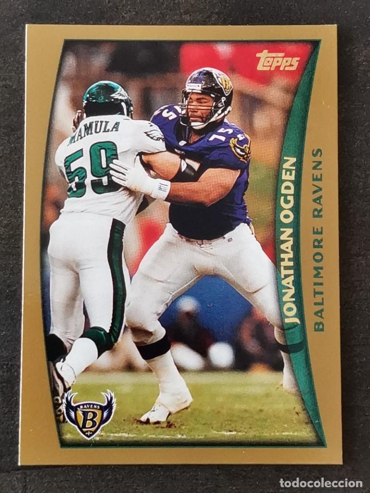 Colecionismo desportivo: Topps Football 1998 #15 Jonathan Ogden Baltimore Ravens NFL Card