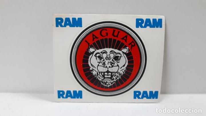 Coleccionismo deportivo: DIFICIL Y ANTIGUO CROMO / PEGATINA DE JAGUAR . LECHE RAM . SIN PEGAR . ORIGINAL A&Ntilde;OS 70 / 80