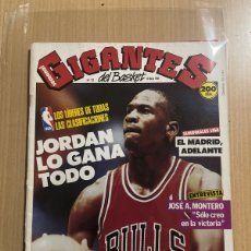 Coleccionismo deportivo: 1988 MICHAEL JORDAN # 1 CON REVISTA GIGANTES. Lote 391080699