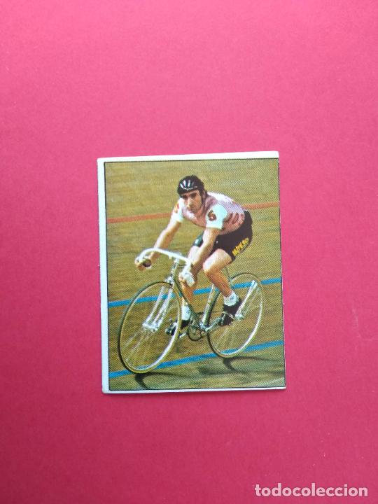 Coleccionismo deportivo: CHOCOLATES HUESO CICLISMO VUELTA 84 1984 CROMO NUNCA PEGADO N&ordm; 151 MARTINEZ HEREDIA