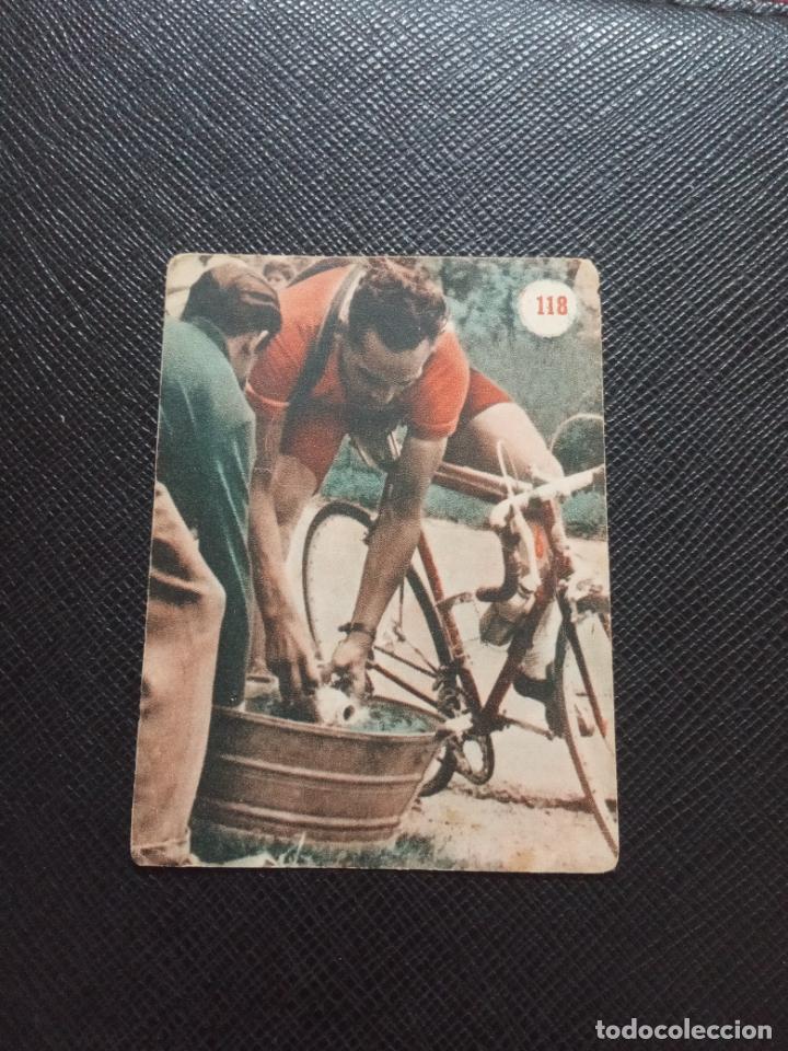 Coleccionismo deportivo: 118 CICLISMO ESCENAS DEPORTIVAS FHER 1953 CROMO - SIN PEGAR - A104 PG10