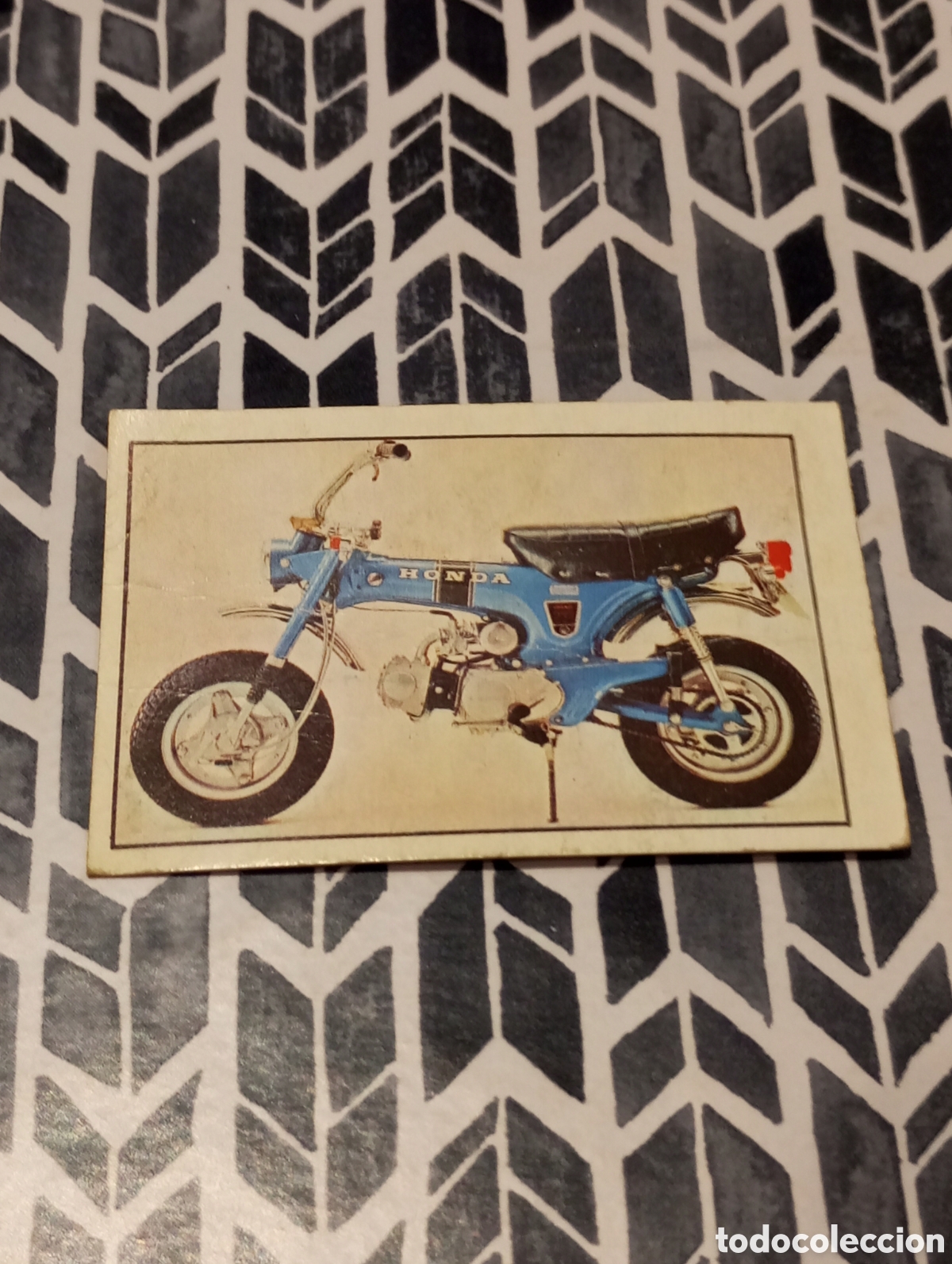 Coleccionismo deportivo: Honda DAX N&ordm; 84 MOTO 80 EDICIONES ESTE CROMO DESPEGADO