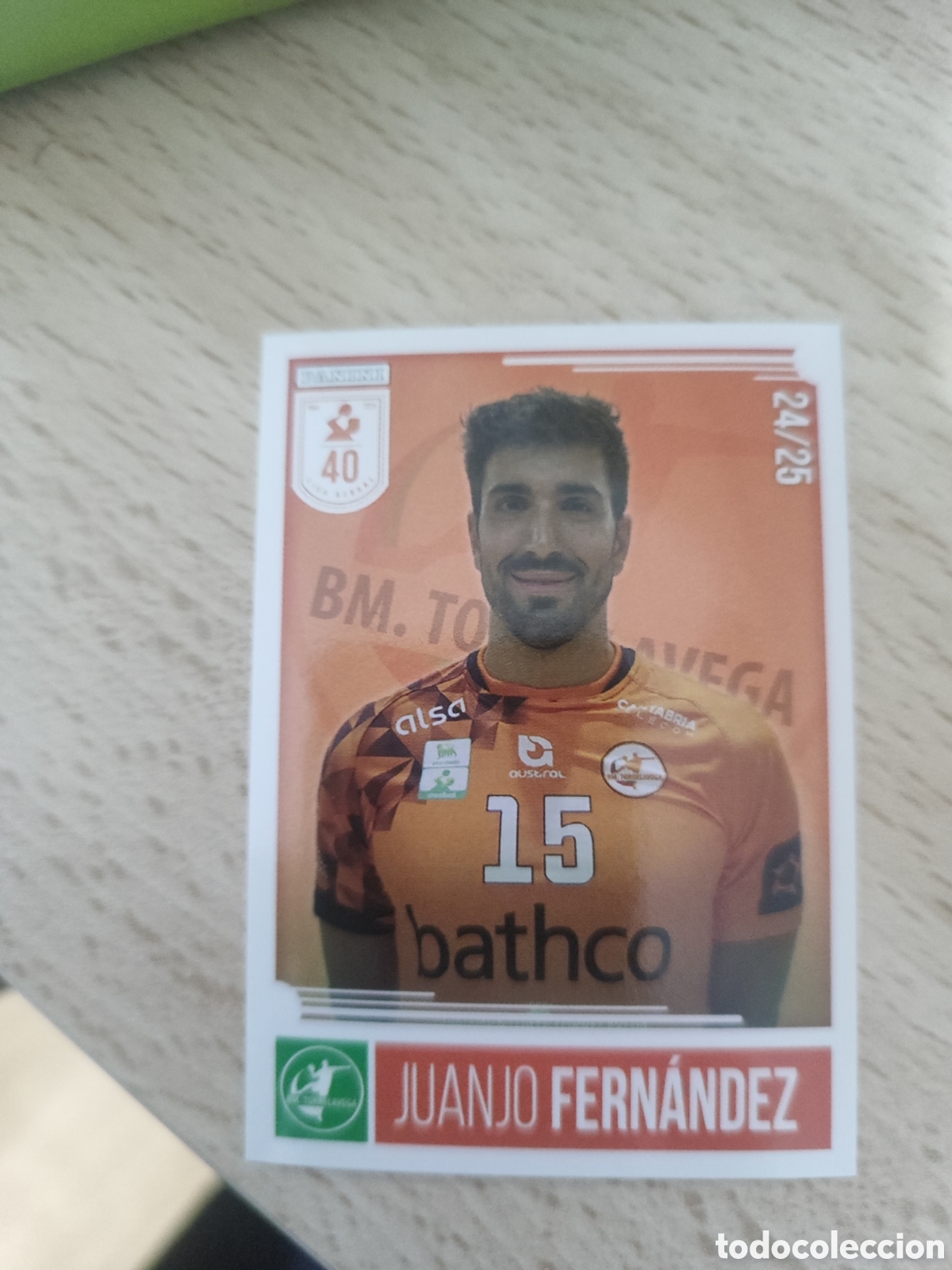Coleccionismo deportivo: 212 JUANJO FERN&Aacute;NDEZ LIGA PLENITUDE ASOBAL 2024 25 - BATHCO BM. TORRELAVEGA PANINI 24 25 BALONMANO