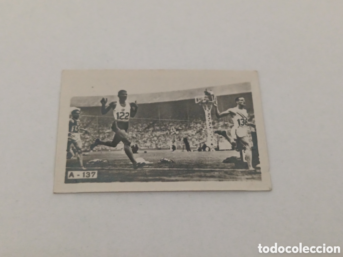 Sports collectibles: WHITFIELD GOLD MEDAL REPORTAJES FOTOGR&Aacute;FICOS TABAY A-137 AGOSTO 1948