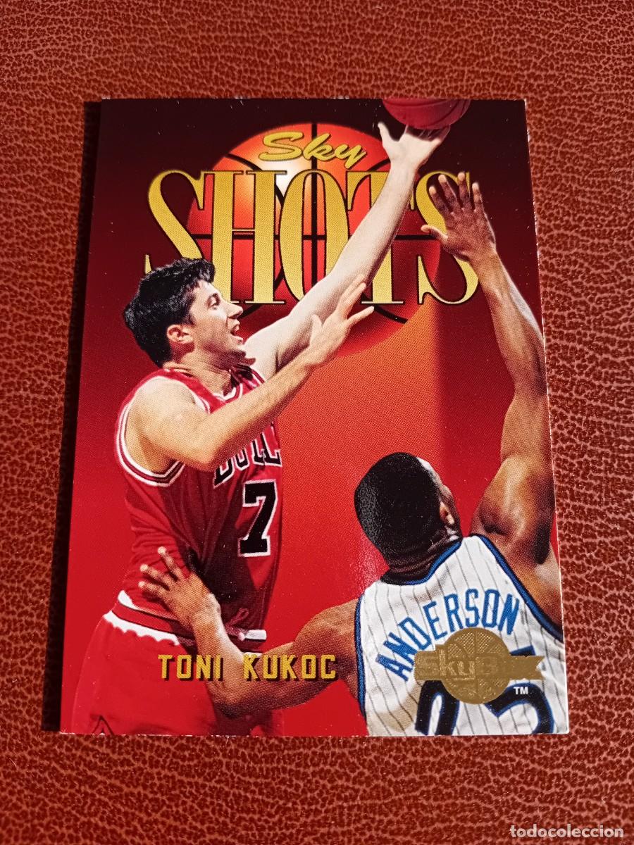Coleccionismo deportivo: Card 318 Toni Kukoc Skybox 1995