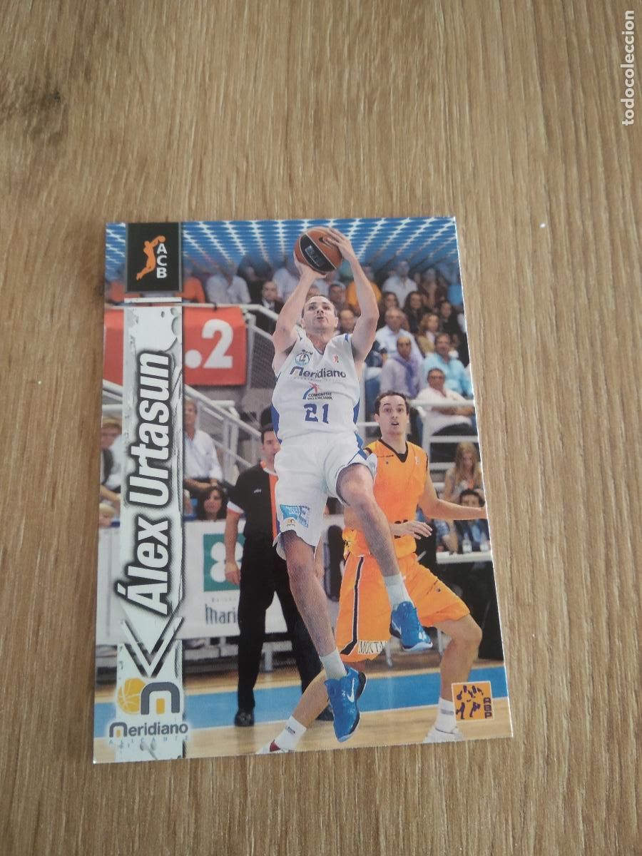 Coleccionismo deportivo: 242 ALEX URTASUN MERIDIANO ALICANTE CROMO BASKET BALONCESTO PANINI 10-11 ACB 2010-2011
