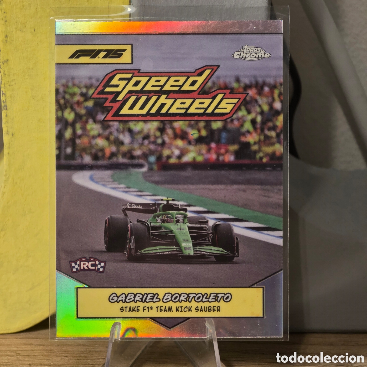 Coleccionismo deportivo: 75-KICK Gabriel Bortoleto RC Speed Wheels refractor Topps Chrome F1 75 Aniversario Stake F1 Team Kic