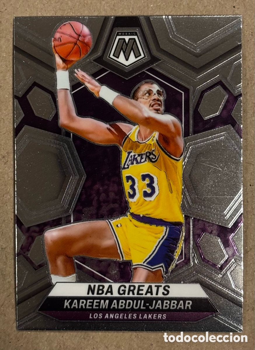 Coleccionismo deportivo: KAREEM ABDUL JABBAR (LAKERS). CARTA NBA GREATS COLECCI&Oacute;N PANINI MOSAIC 2024. #299.
