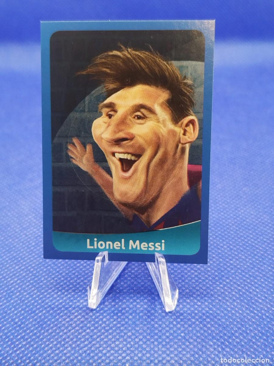 Coleccionismo deportivo: #154 LIONEL MESSI FC BARCELONA 2016 FOOTBALL FAN &rdquo;CARICATURA&rdquo;