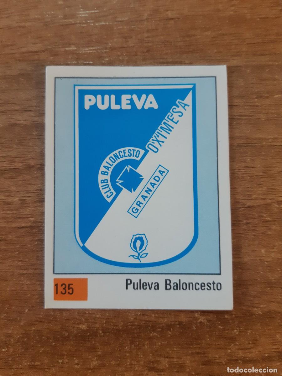 Coleccionismo deportivo: N&deg;135 ESCUDO PULEVA OXIMESA GRANADA LIGA ACB 1990 PANINI BASKET 90. NUNCA PEGADO, SIN PEGAR