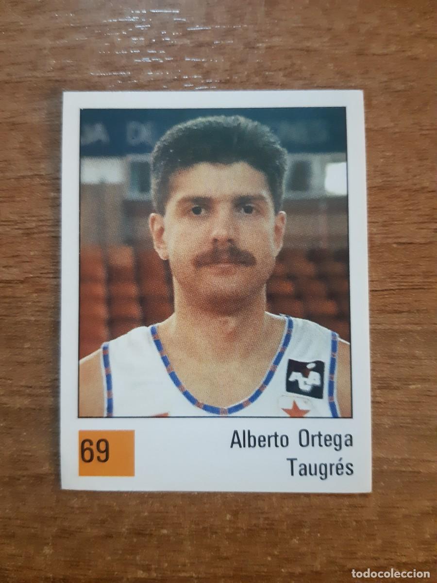 Coleccionismo deportivo: N&deg;69 ALBERTO ORTEGA TAUGR&Eacute;S VITORIA LIGA ACB 1990 PANINI BASKET 90. NUNCA PEGADO, SIN PEGAR
