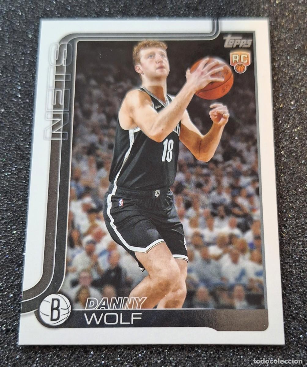 Coleccionismo deportivo: Danny Wolf Brooklyn Nets Topps Flagship Basketball #227 Rookie RC