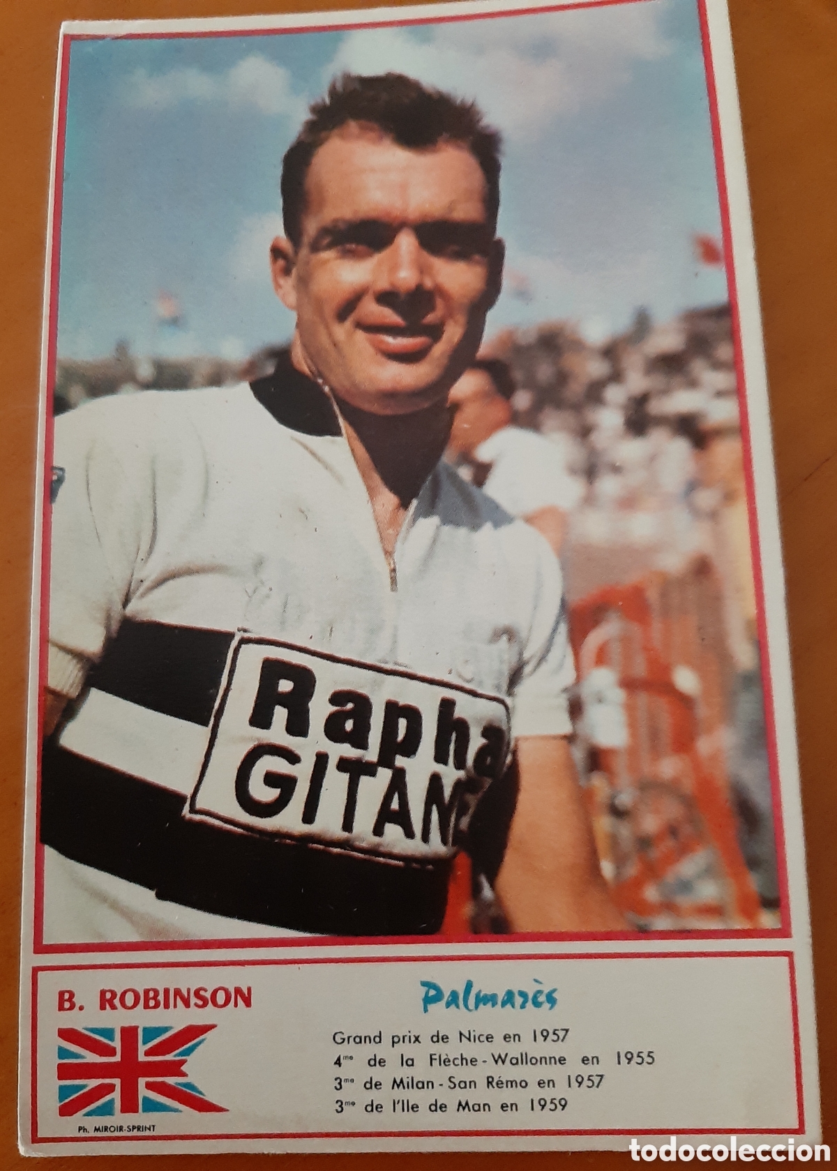 Coleccionismo deportivo: Cromo ciclismo tama&ntilde;o postal. A&ntilde;os 60. B. Robinson. R10087