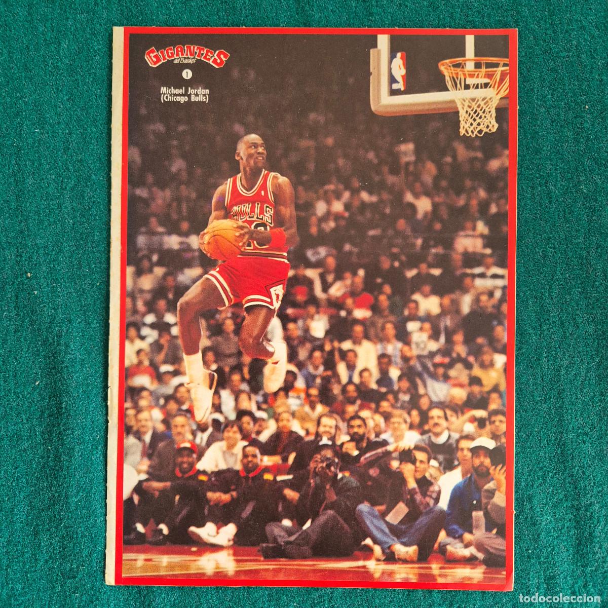 Coleccionismo deportivo: GRAN PEGATINA MICHAEL JORDAN SIN PEGAR GIGANTES DEL BASKET 1988 - N&ordm; 1 CHICAGO BULLS AIR NBA STICKER