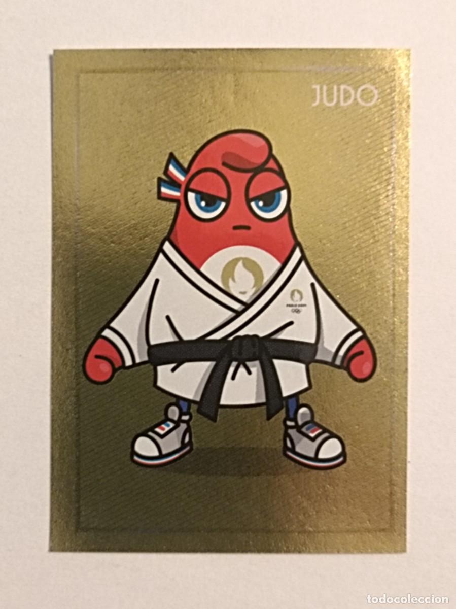 Coleccionismo deportivo: #24 MASCOTA PHRYGE (JUDO) OFICIAL EQUIPO FRANCIA JUEGOS OLIMPICOS PARIS 2024 PANINI
