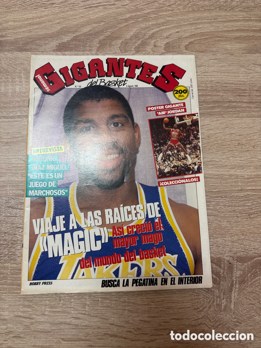 Coleccionismo deportivo: 1988 MICHAEL JORDAN POSTER GIGANTES + PEGATIN MARCHULENIS REVISTA GIGANTES N&ordm; 144