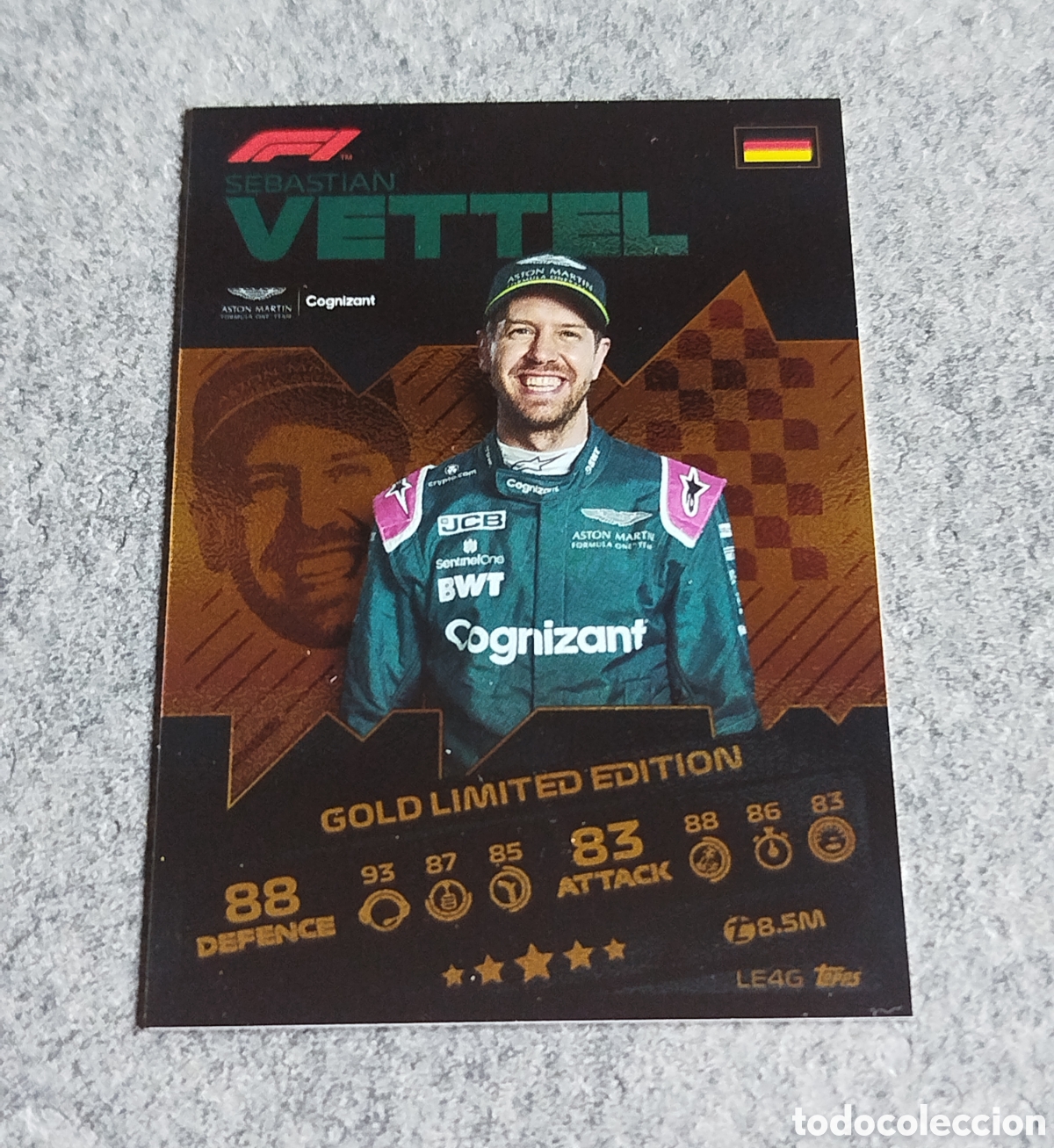 Coleccionismo deportivo: VETTEL GOLD LIMITED EDITION TOPPS F1 FORMULA TURBO ATTAX 2021 CROMO CARD CARTA EDICION LIMITADA ORO