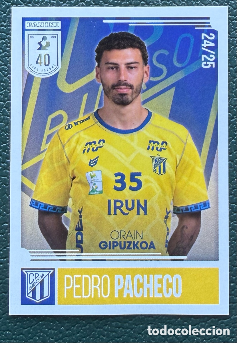 Coleccionismo deportivo: 37 PEDRO PACHECO BIDASOA IRUN PANINI LIGA PLENITUDE ASOBAL 2024 2025 24 25