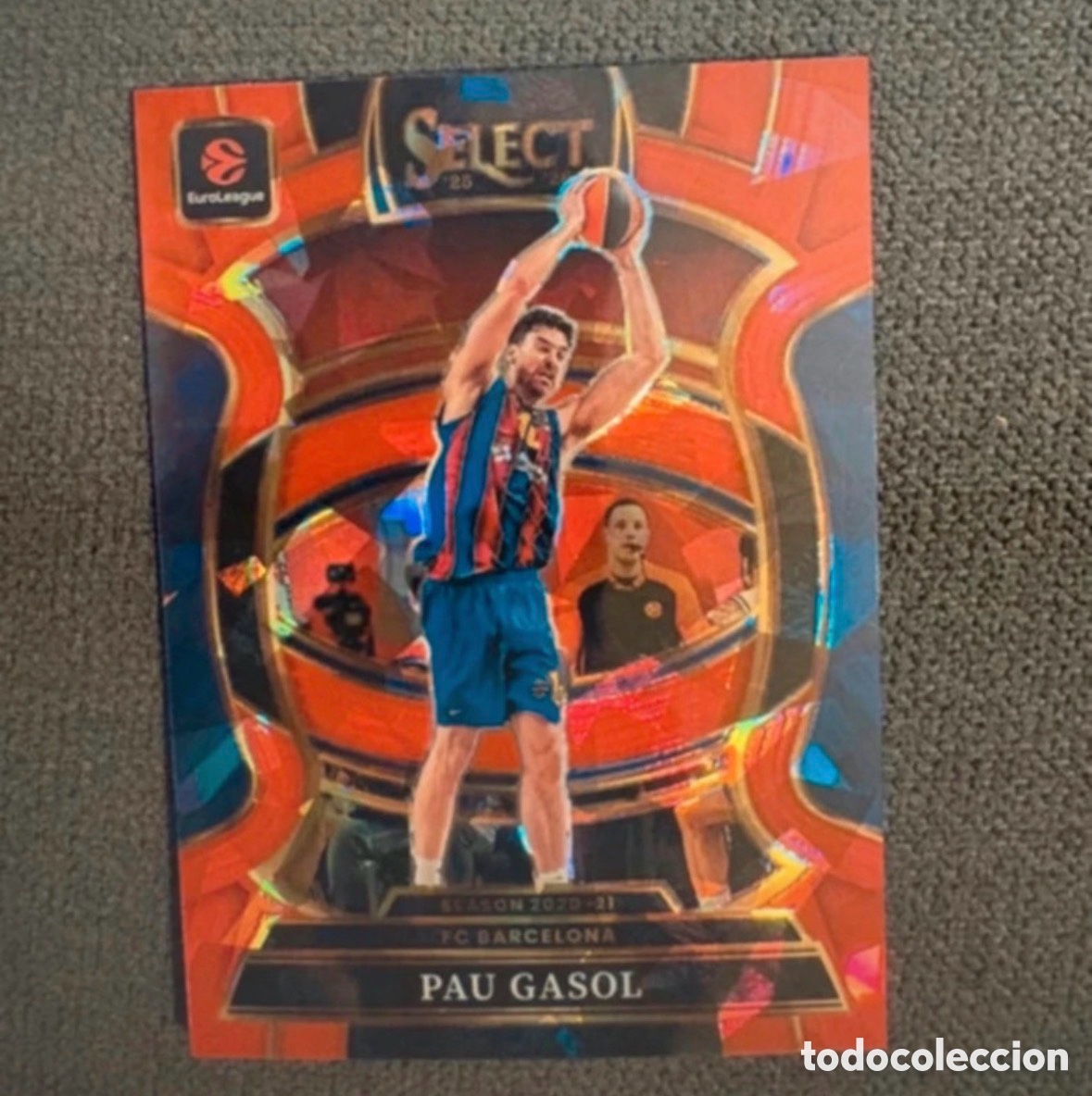 Coleccionismo deportivo: Pau Gasol Concourse Select red Craced 25-26 Euroleague Panini