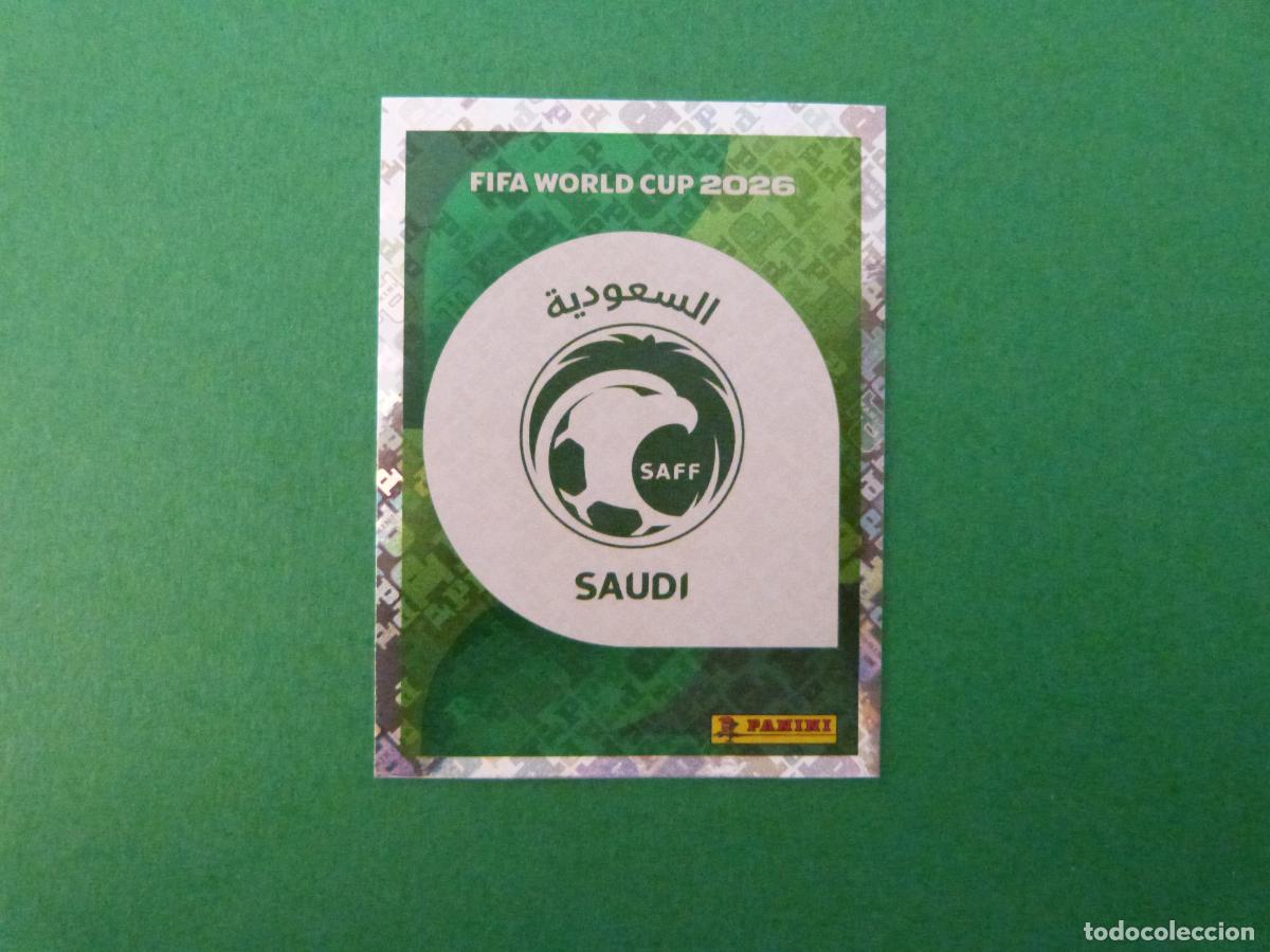 Coleccionismo deportivo: CROMO FUTBOL ESCUDO ARABIA SAUDI SIN PEGAR N&ordm; 1 KSA 1 MUNDIAL 2026 PANINI