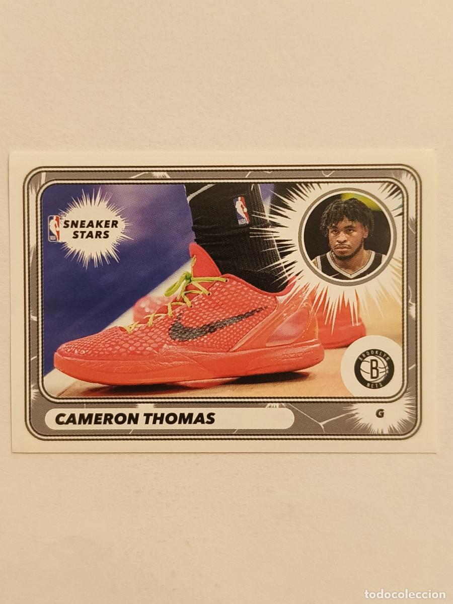 Coleccionismo deportivo: #34 CAMERON THOMAS (SNEAKER STARS) TROFEOS BALONCESTO NBA 2024/2025 PANINI