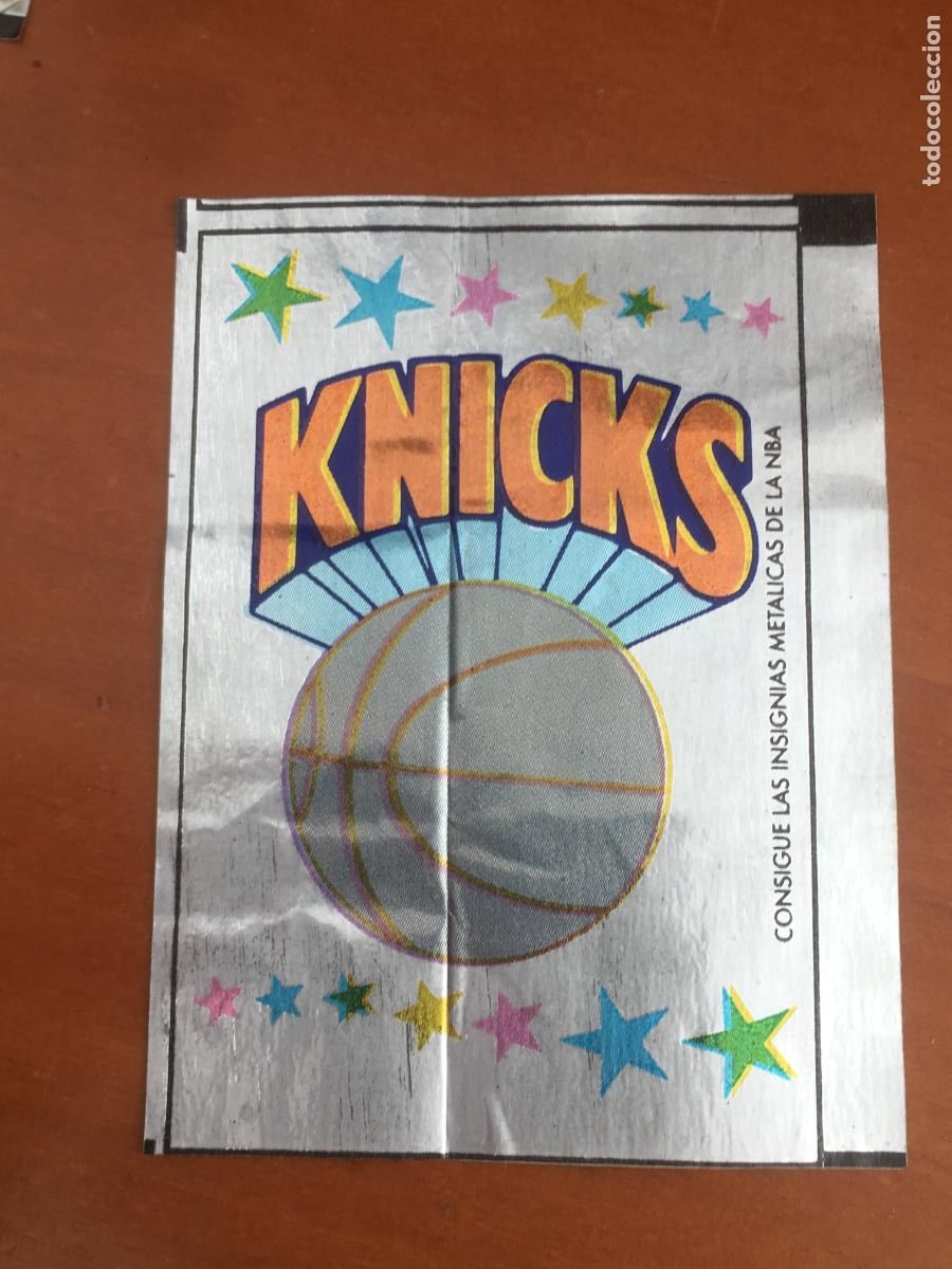 Coleccionismo deportivo: chicle insignias metalicas NBA knicks cromo original nunca pegado