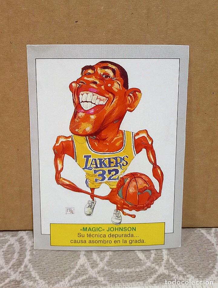 Coleccionismo deportivo: CROMO CARD PEGATINA STICKER KARIKATAS Y CHISTORRETAS 1990 MAGIC JOHNSON #33 EDICIONES ESTE ESPA&Ntilde;A