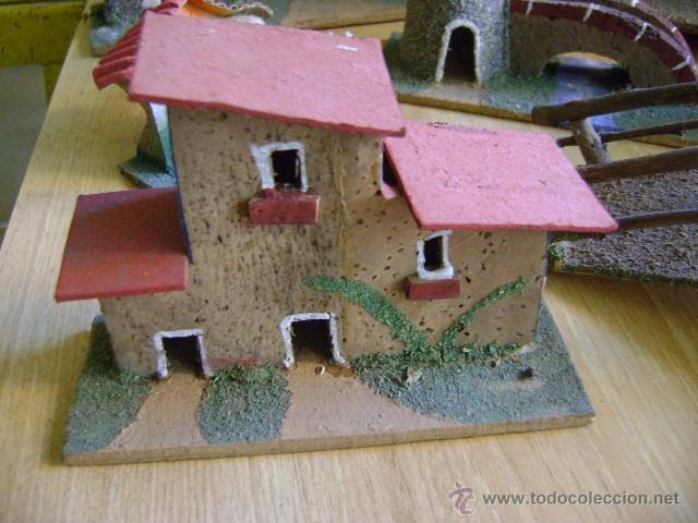 Figuras de Bel&eacute;n: Escenario para bel&eacute;n con edificios, pesebre, pozo, castillo, &aacute;rboles - Foto 2