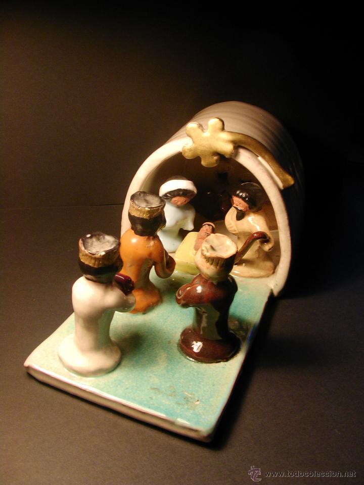 Figuras de Bel&eacute;n: Bel&eacute;n con reyes magos. Material Barro. - Foto 1