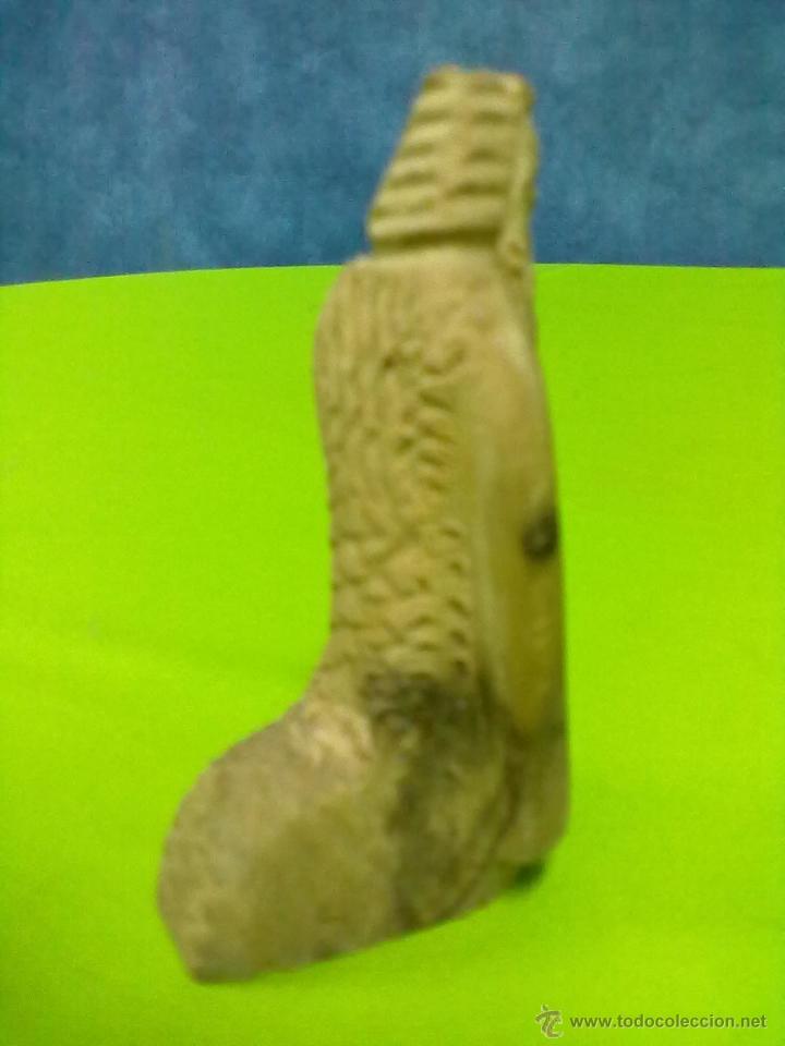 Figuras de Bel&eacute;n: REY CABALLERO  MADERA TALLADA - Foto 2