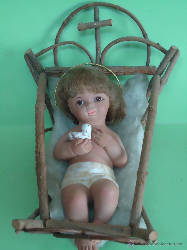 Figuras de Bel&eacute;n: NI&Ntilde;O JESUS DE CERAMICA EN SU CUNA DE MADERA. A&Ntilde;OS 60. NUEVO.--M