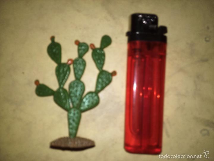 Figuras de Bel&eacute;n: CACTUS - PLASTICO RIGIDO - A&Ntilde;OS 70