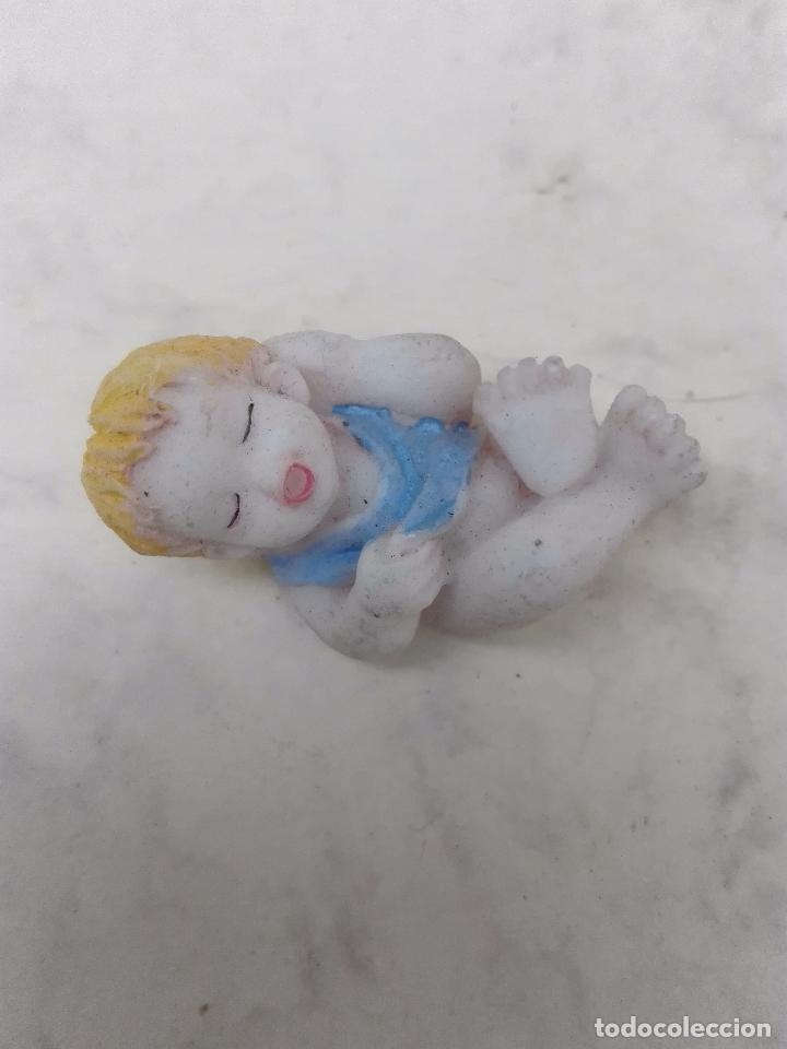 Figures of Bethlehem: NI&Ntilde;O JESUS - PLASTICO - 4 CM. APROX.
