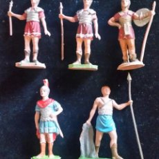 Figuras de Belén: AMG-354 5 FIGURAS DE PLÁSTICO DEL PORTAL DE BELÉN, ROMANOS Y GLADIADOR. Lote 105594883