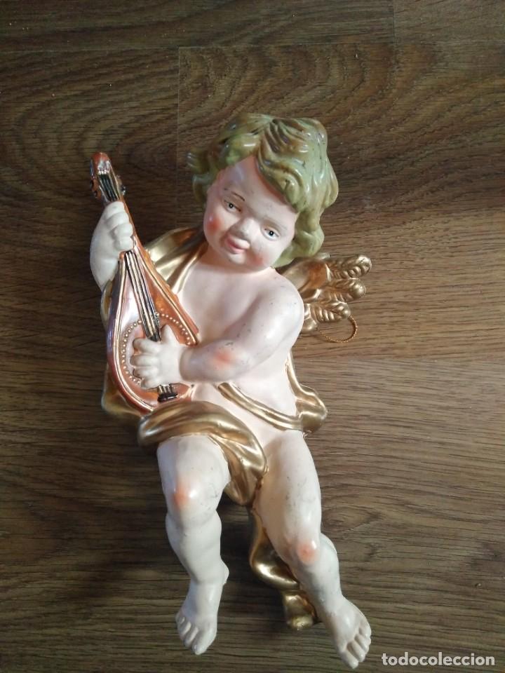 Figuras de Bel&eacute;n: Antiguo angelito de pl&aacute;stico duro a&ntilde;os 60-70