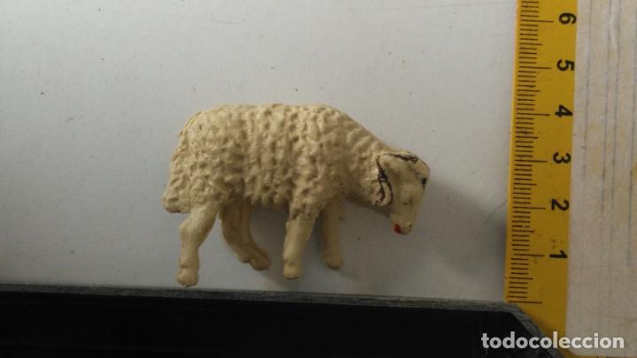 Statuine di Presepe: antigua figura de portal de belen plastico duro pech o similar - ver medida en foto
