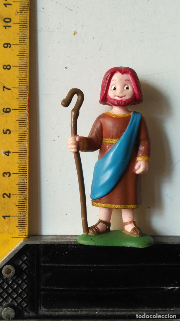 Statuine di Presepe: antigua figura de portal de belen plastico duro pech o similar - ver medida en foto