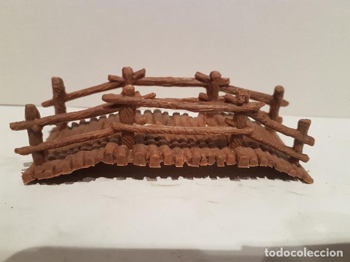 Statuine di Presepe: antiguo puente de belen nacimiento a&ntilde;os 60/70 PVC buen estado ver fotos