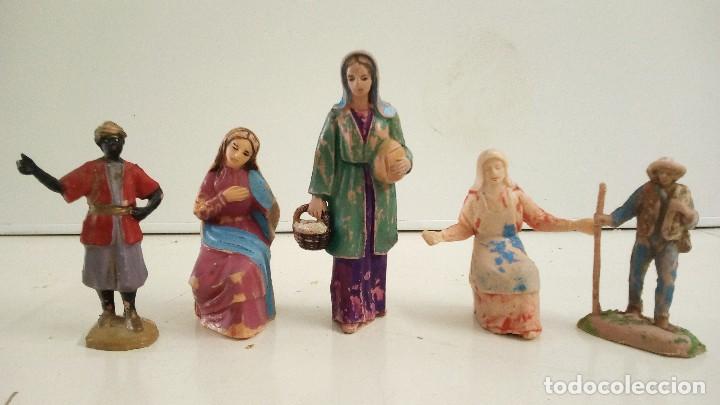 Figurines pour Cr&egrave;ches de No&euml;l: CINCO FIGURAS DE BEL&Eacute;N A&Ntilde;OS 70-80
