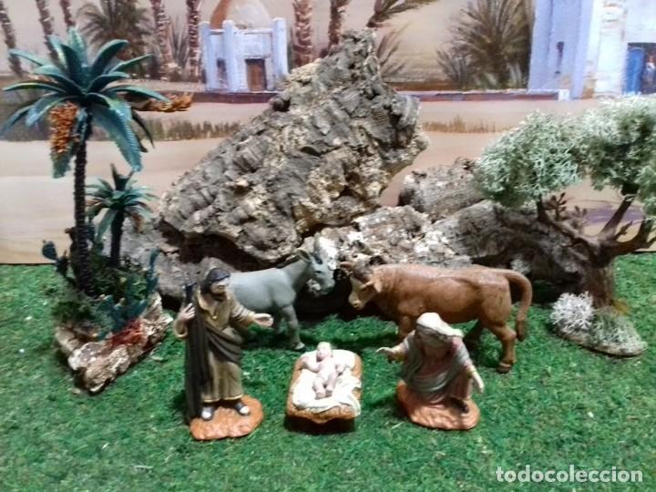 Figuras de Bel&eacute;n: Nacimiento 8 cm con decoracion. figuras Belen