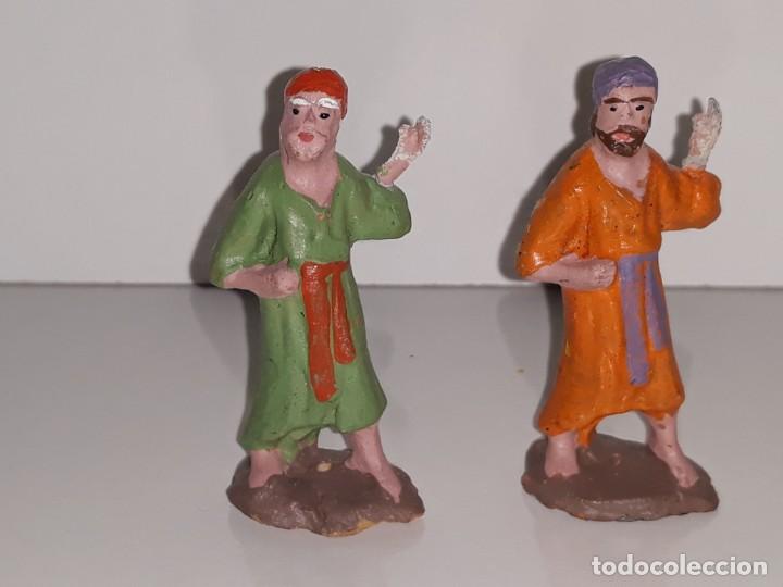 Figuren f&uuml;r Weihnachtskrippen: ANTIGUAS FIGURAS DE TERRACOTA EN MINIATURA PASTORES NACIMIENTO BELEN A&Ntilde;OS 50 / 60