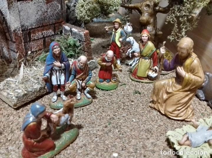Figuren f&uuml;r Weihnachtskrippen: Conjunto 8 pastores adoracion. Moranduzzo. Figuras belen