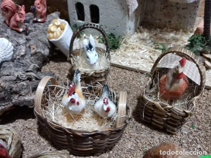 Figuren f&uuml;r Weihnachtskrippen: Conjunto 3 cestas con animales. Figuras Belen